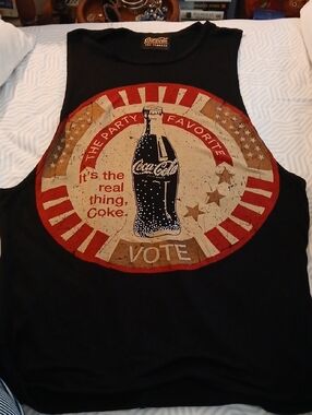 The Classic Coca Cola Graphic Muscle  Tee XL